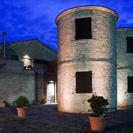 Moretti Village - B&B Чивитанова Марке Екстериор снимка